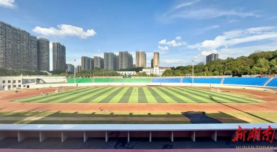 aTSON, 而是免费赠, 因看台票已 aTSON, 而是免费赠, 因看台票已