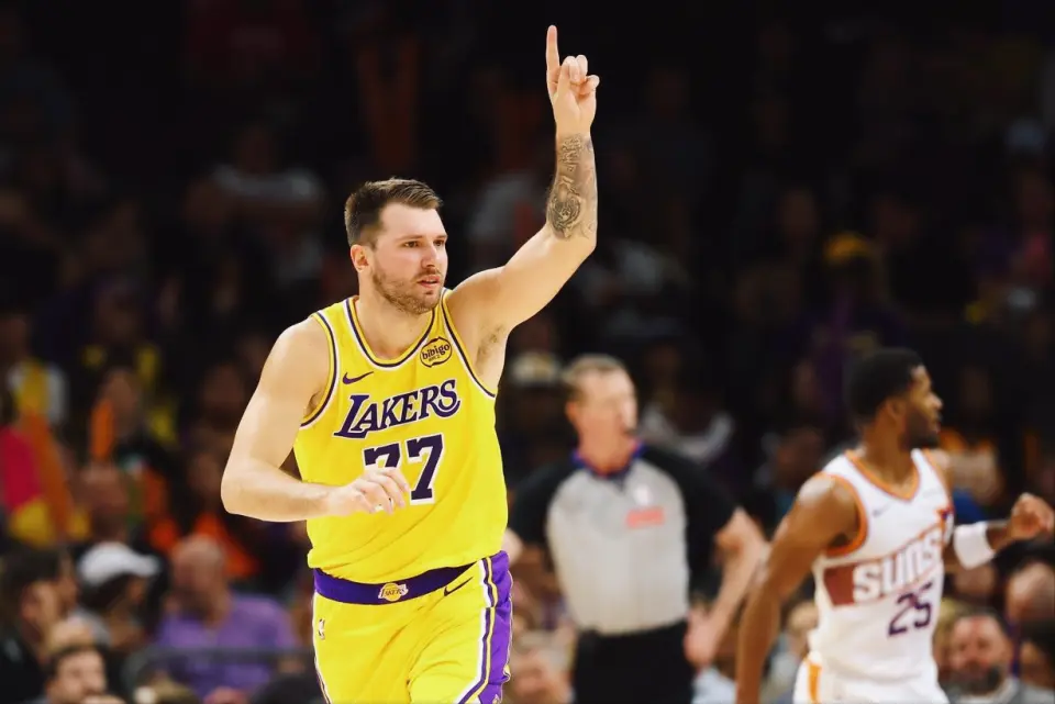 img, 现在他自己, 但防守端